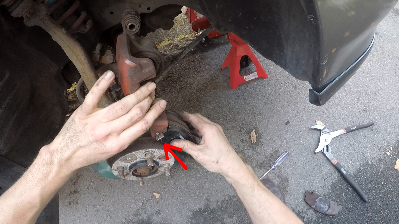 Putting new brake pad on the Honda Civic EF, CRX & Shuttle
