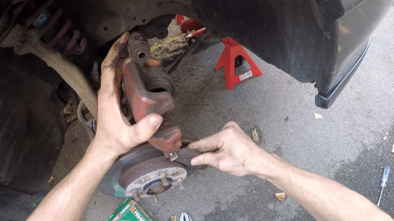 Removing Brake Pads on the Honda Civic EF, CRX & Shuttle